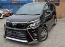 Toyota Voxy ZS 1.8 Hybrid